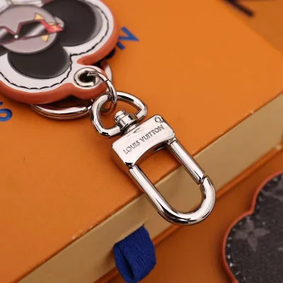 Брелок Louis Vuitton Carved image "Black" фото № 7