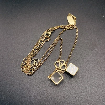 Подвеска Louis Vuitton Decoration With Logo - Dice "Gold" фото № 4