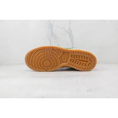 Nike SB Dunk Low Pro Retro "White/Green/SKU" фото № 9