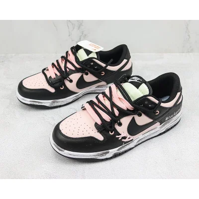 Nike SB Dunk Low "Blackpink" фото № 5 Nike SB Dunk Low "Blackpink" фото № 5