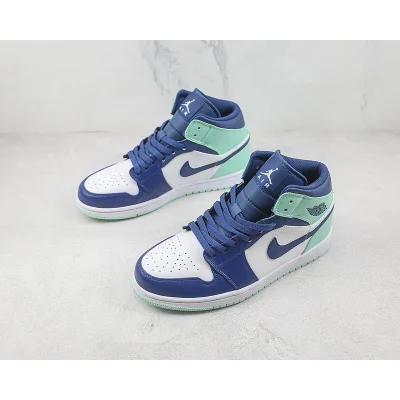 Air Jordan 1 Mid "Mystic Navy Mint Foam" фото № 5