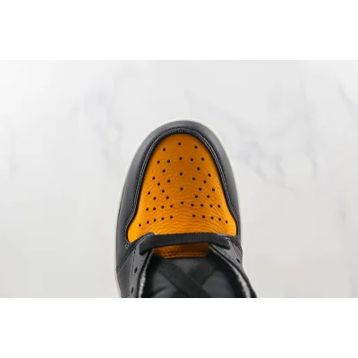 Air Jordan 1 High OG "Yellow Toe" фото № 3