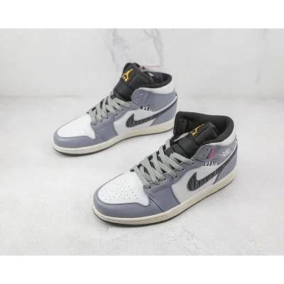 Air Jordan 1 Mid "White/Grey/Black" фото № 4 Air Jordan 1 Mid "White/Grey/Black" фото № 4