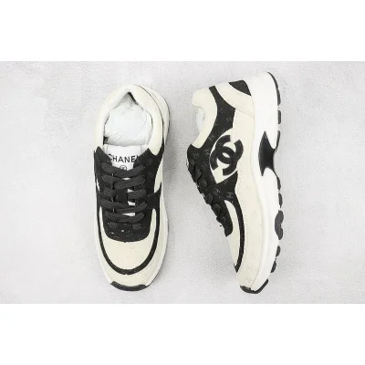 Chanel Low Top Trainer CC "White/Black" фото № 6