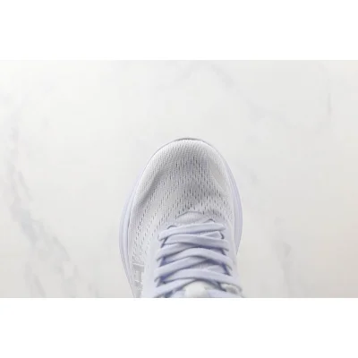 Hoka One One Tor Ultra Low Engineered Garments "White" фото № 3