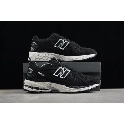 New Balance 1906R "Black/White" фото № 6