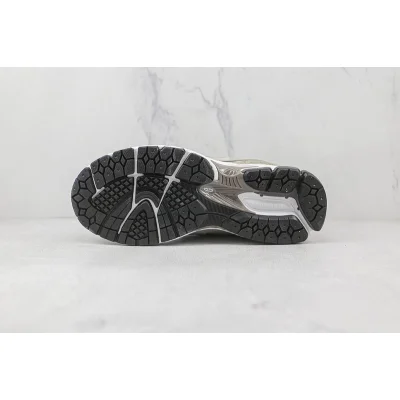 N.Hoolywood x New Balance 2002R "Invincible" фото № 8