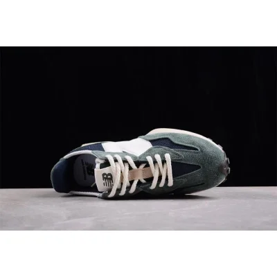 New Balance 327 "Midnight Green Outerspace" фото № 4