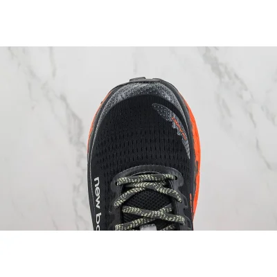 New Balance Fresh Foam X More Trail V3 "Black/Orange/White" фото № 4 New Balance Fresh Foam X More Trail V3 "Black/Orange/White" фото № 4