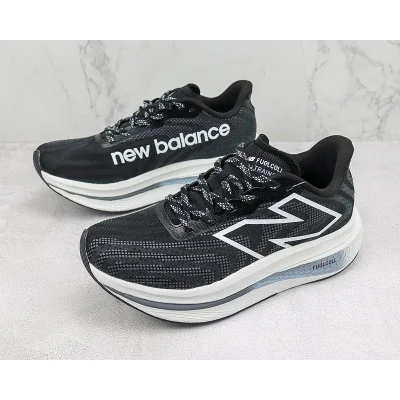 New Balance FuelCell RC Elite V3 "Black/White" фото № 5