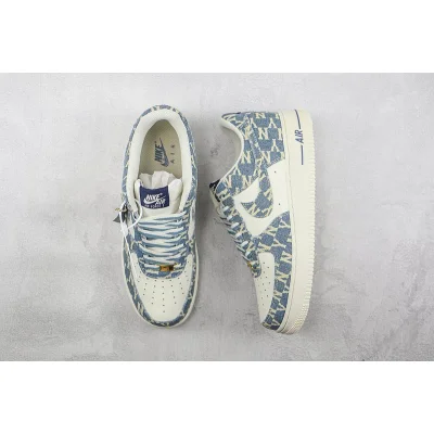 Nike Air Force 1 07 "Denim New York City" фото № 7 Nike Air Force 1 07 "Denim New York City" фото № 7