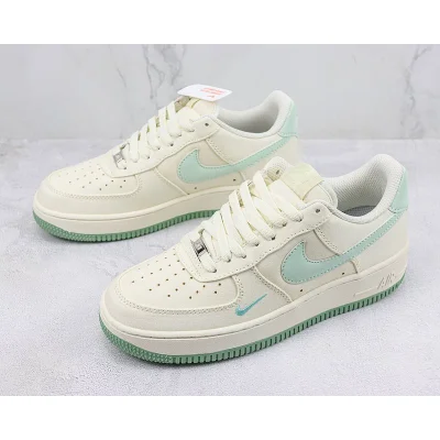 Nike Air Force 1 Low "Off White/Misty Green" фото № 5
