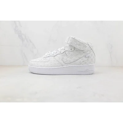 Louis Vuitton x Nike Air Force 1 Mid "White Monogram" фото № 2 Louis Vuitton x Nike Air Force 1 Mid "White Monogram" фото № 2