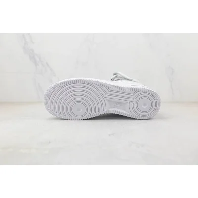 Louis Vuitton x Nike Air Force 1 Mid "White Monogram" фото № 8 Louis Vuitton x Nike Air Force 1 Mid "White Monogram" фото № 8