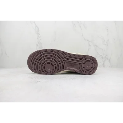 Louis Vuitton x Nike Air Force 1 Low "Cream White/Brown/Hatching" фото № 8 Louis Vuitton x Nike Air Force 1 Low "Cream White/Brown/Hatching" фото № 8