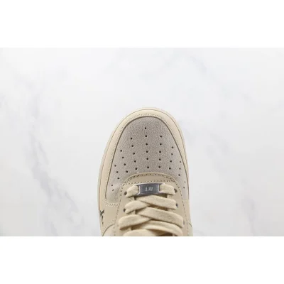 Louis Vuitton x Nike Air Force 1 07 Low "Black/Beige/Grey" фото № 4 Louis Vuitton x Nike Air Force 1 07 Low "Black/Beige/Grey" фото № 4