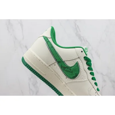 Louis Vuitton x Nike Air Force 1 Low "Cream White/Dark Green" фото № 3