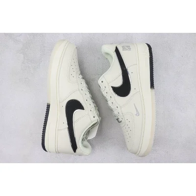 Nike Air Force 1 Low "White/Black/Sliver" фото № 6