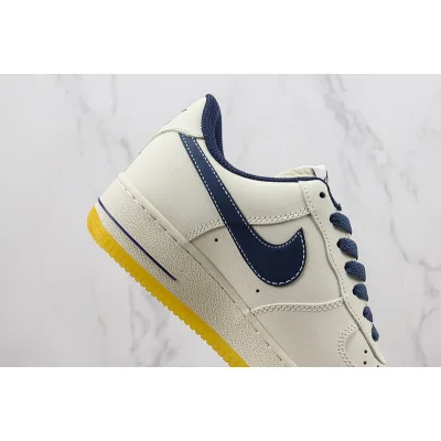 Nike Air Force 1 Low "Milky White/Navy/Yellow" фото № 3 Nike Air Force 1 Low "Milky White/Navy/Yellow" фото № 3