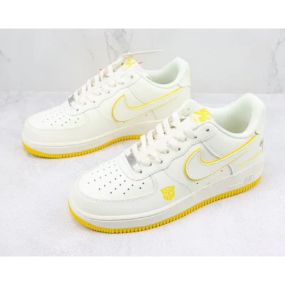 Nike Air Force 1 Low "Bumblebee" фото № 5 Nike Air Force 1 Low "Bumblebee" фото № 5