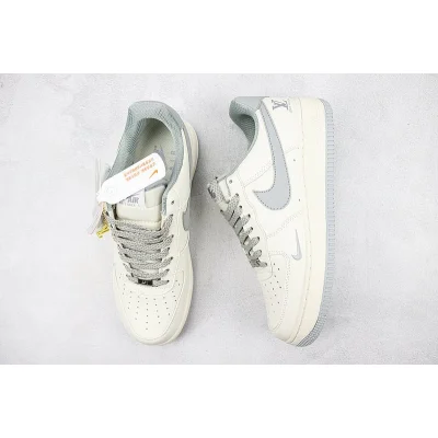 Louis Vuitton x Nike Air Force 1 07 LV8 «Beige/Grey» фото № 6