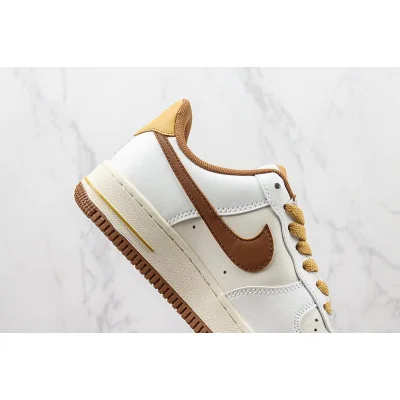 Nike Air Force 1 Low "White/Brown/Sand Brown/Orange" фото № 3 Nike Air Force 1 Low "White/Brown/Sand Brown/Orange" фото № 3
