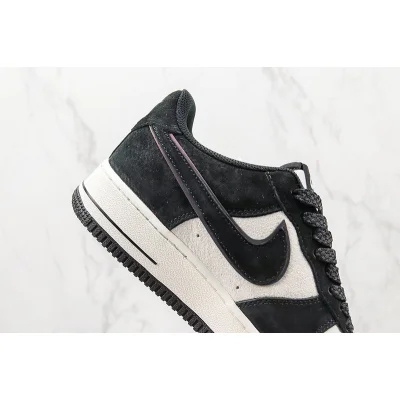 Nike Air Force 1 Low "Suede Black/White/Reflective" фото № 3 Nike Air Force 1 Low "Suede Black/White/Reflective" фото № 3