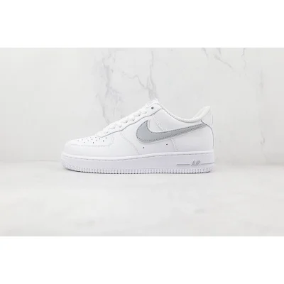 Nike Air Force 1 Low "Summit White/Light Wolf Grey" фото № 2