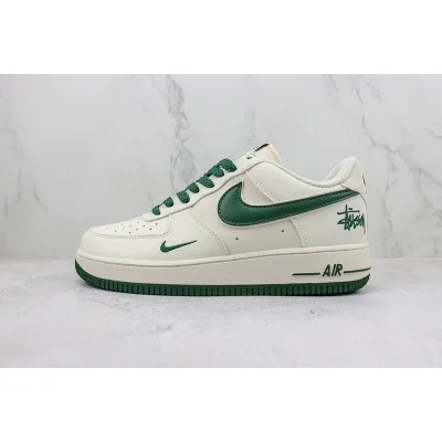 Stussy x Nike Air Force 1 Low "Rice White/University Green" фото № 2