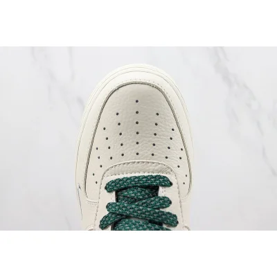 Nike Air Force 1 Low "Malachite Green" фото № 4 Nike Air Force 1 Low "Malachite Green" фото № 4