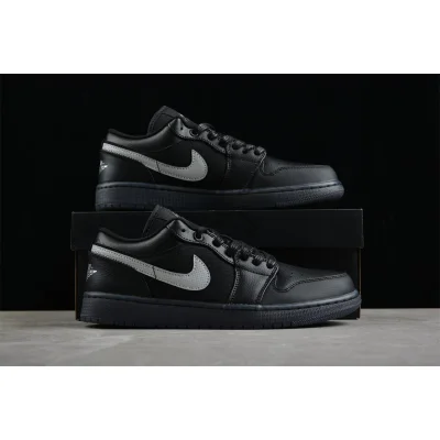 Nike Air Jordan 1 Low "Black" фото № 9