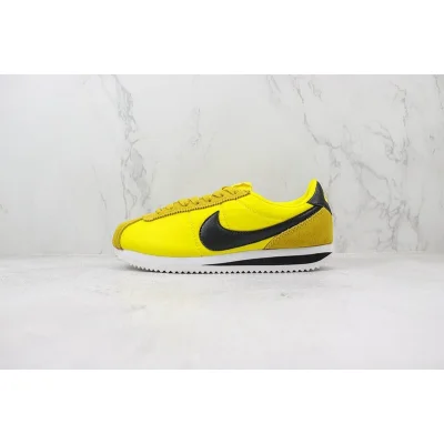 Nike Cortez "Sulfur/Black" фото № 2 Nike Cortez "Sulfur/Black" фото № 2