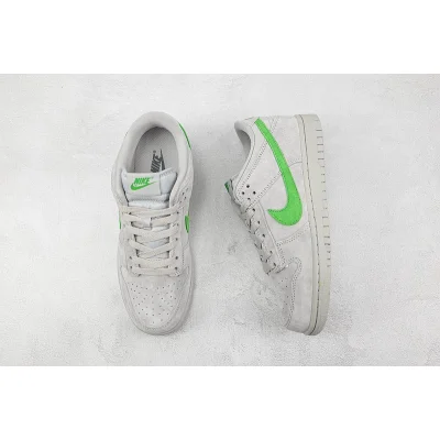 Nike Dunk Low "Green Wolf" фото № 6