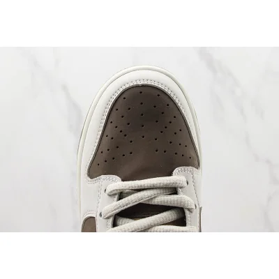 Otomo Katsuhiro x Nike SB Dunk Low "Brownie Bear" фото № 3