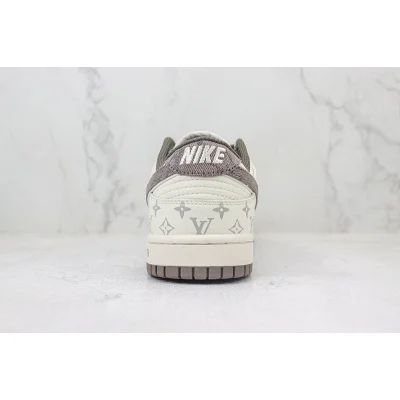 Louis Vuitton x Nike Dunk Low "Soya Bean/White/Monogram" фото № 9 Louis Vuitton x Nike Dunk Low "Soya Bean/White/Monogram" фото № 9