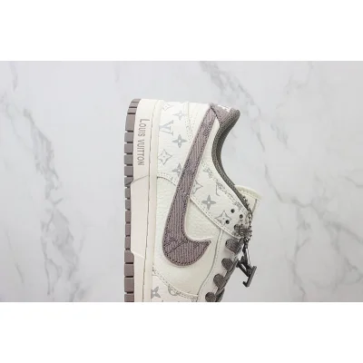 Louis Vuitton x Nike Dunk Low "Soya Bean/White/Monogram" фото № 3 Louis Vuitton x Nike Dunk Low "Soya Bean/White/Monogram" фото № 3