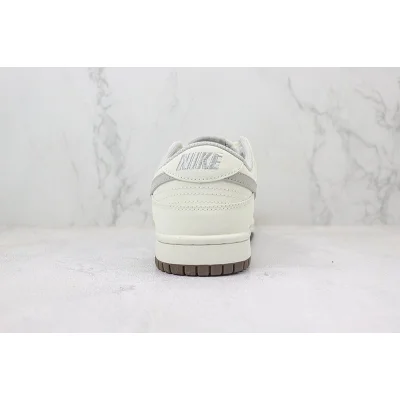Louis Vuitton x Nike Dunk Low "Light Silver Corduroy/White" фото № 9