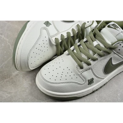 Undefeated x Nike SB Dunk Low "White/Green" фото № 7 Undefeated x Nike SB Dunk Low "White/Green" фото № 7