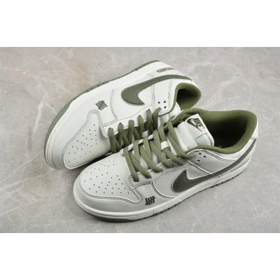 Undefeated x Nike SB Dunk Low "White/Green" фото № 6 Undefeated x Nike SB Dunk Low "White/Green" фото № 6