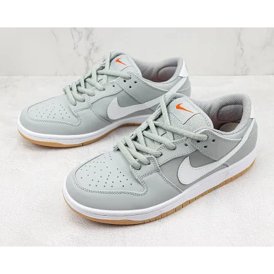 Nike SB Dunk Low Pro ISO "Orange Label Wolf Grey Gum" фото № 5
