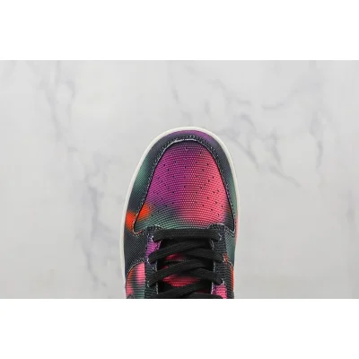 Nike Dunk Low "Graffiti" фото № 3 Nike Dunk Low "Graffiti" фото № 3