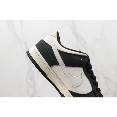 Otomo Katsuhiro x Nike SB Dunk Low "Steamboy OST/Black/White" фото № 4