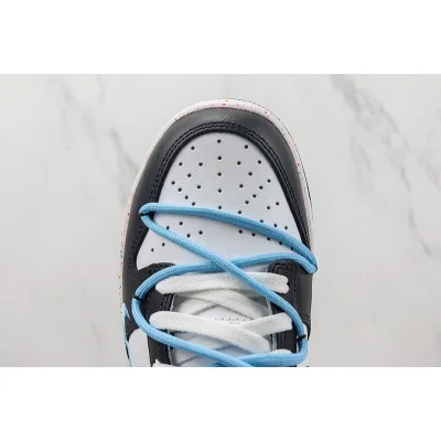 Nike SB Dunk Low "White/Blue/Black" фото № 3 Nike SB Dunk Low "White/Blue/Black" фото № 3