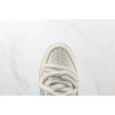 Nike Dunk Low "Coconut Milk/Green" фото № 3 Nike Dunk Low "Coconut Milk/Green" фото № 3