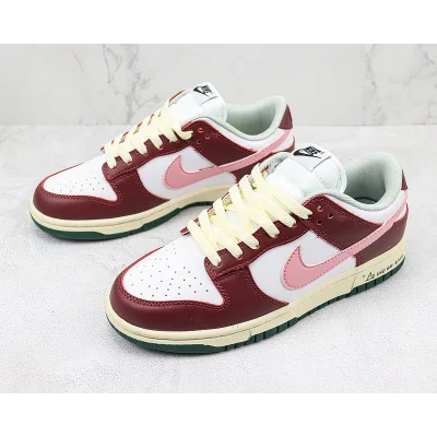 Nike SB Dunk Low "Burgundy/White" фото № 5