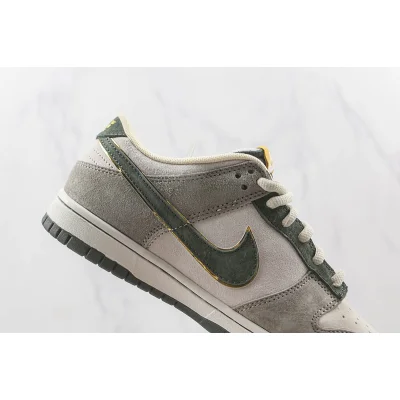 Otomo Katsuhiro x Nike SB Dunk Low "Steamboy OST/Cement Gray" фото № 3