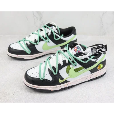 Nike SB Dunk Low "Kiwi" фото № 5 Nike SB Dunk Low "Kiwi" фото № 5
