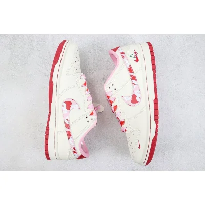 Nike Dunk Low "Valentine's Day" фото № 6
