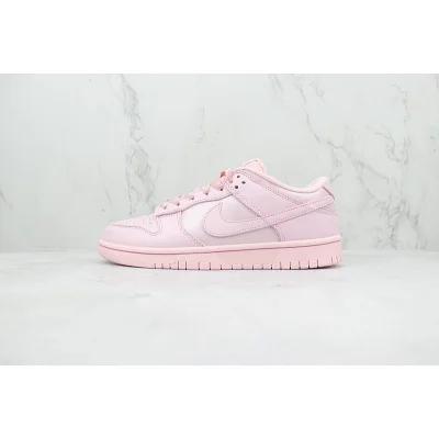Nike Dunk Low "Prism Pink/Foam Rose" фото № 2 Nike Dunk Low "Prism Pink/Foam Rose" фото № 2