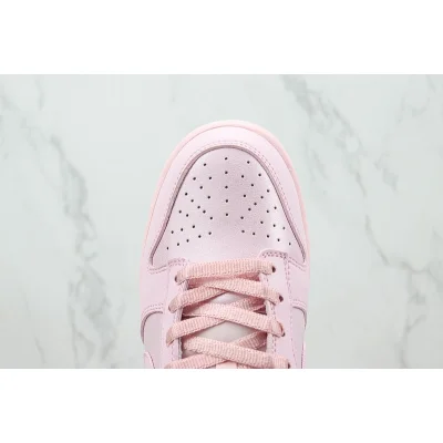 Nike Dunk Low "Prism Pink/Foam Rose" фото № 4 Nike Dunk Low "Prism Pink/Foam Rose" фото № 4